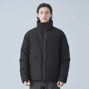 데상트 얼터레인 81 GORE-TEX INFINIUM 다운 자켓