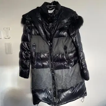 H.A.K 블랙 다운 자켓 후드 퍼 포함