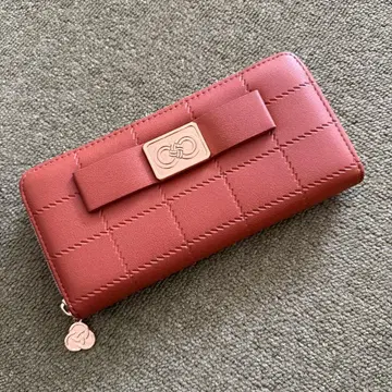 새상품 브라운 퀼팅 장지갑