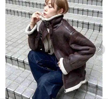 Ungrid 페이크 무스탕 보아 블루종