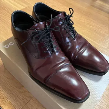 버건디 가죽 드레스 슈즈 중간 굽