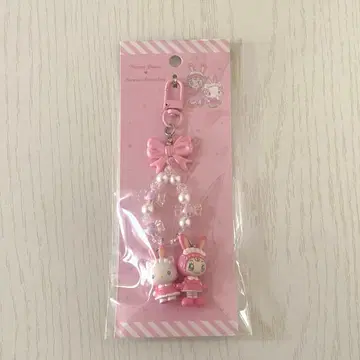 mezzo piano x 산리오 캐릭터즈 헬로키티 베리에 마스코트