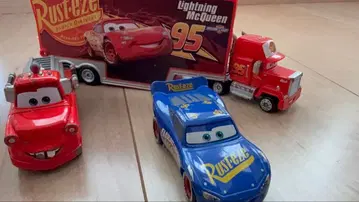 라이트닝 맥퀸과 메이터 세트