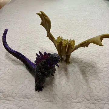 신 고질라 제4형태 킹 기도라 피규어