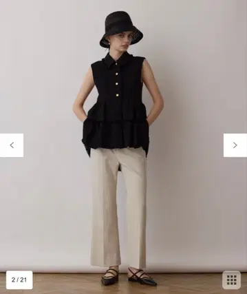 그레이스 콘티넨탈 트위드 프린지 베스트 슬리브리스 셔츠 블랙