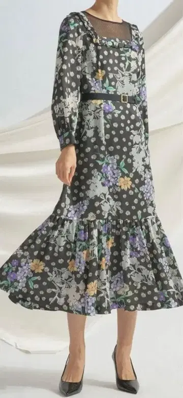 556 그레이스 콘티넨탈 플라워 오팔 프린트 원피스