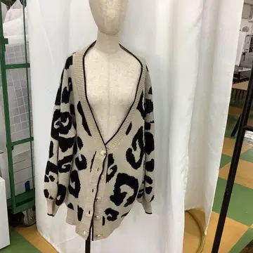 GYDA 레오파드 무늬 가디건 536
