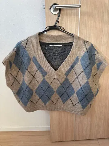 ZARA 니트 베스트