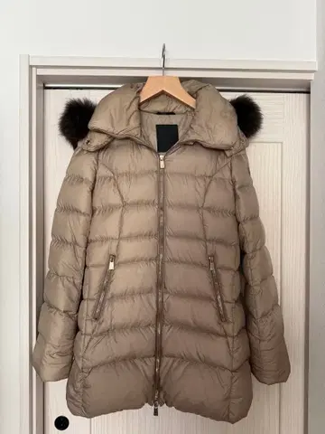 TATRAS 베이지 다운 자켓 퍼 포함 하자 있음 리버서블