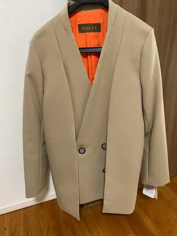 RISLEY 노카라 더블 버튼 자켓 베이지