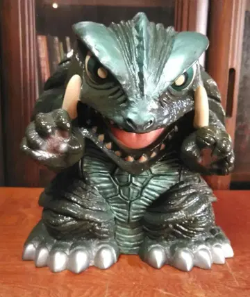 고질라 피규어 다크 그린, 저금통