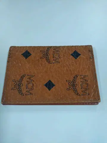MCM 비세토스 패턴 카드 지갑
