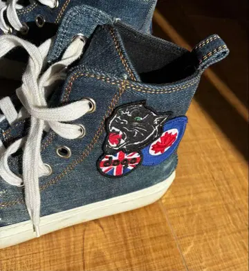 DSQUARED2 데님 하이컷 패치 포함