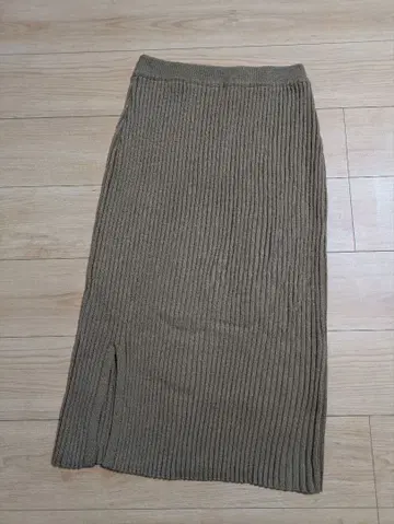 [ Spick&span ] 리브 니트 타이트 스커트 브라운 M