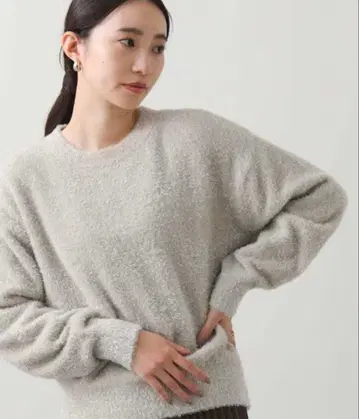 새상품 택 포함 Gready Brilliant 라메 샤기 크루 퍼프 니트