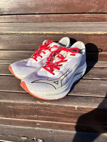 미즈노 웨이브 리벨리온 플래시 2