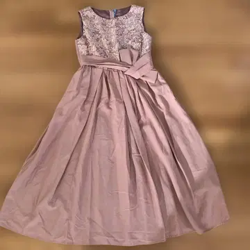 RUIRUE BOUTIQUE 자수 레이스 절개 롱 원피스 더스티 핑크