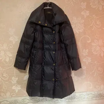 새상품급. 레리안 다운. M 사이즈. 다크 네이비.