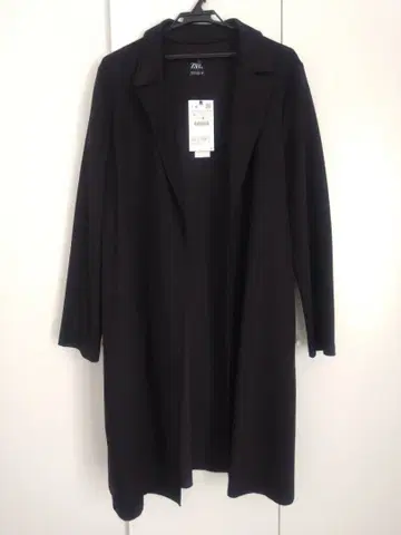 미사용 새상품 (택 포함) ZARA 페이크 스웨이드 롱 코트 L 사이즈