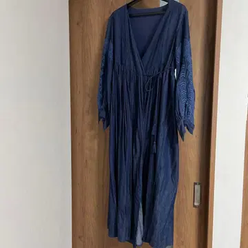 다크 블루 V넥 롱 원피스