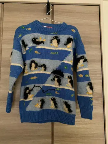 Liz Newman 펭귄 패턴 니트 스웨터 6