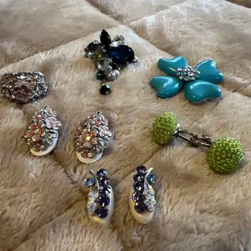 파란 꽃 모티브 비즈 귀걸이