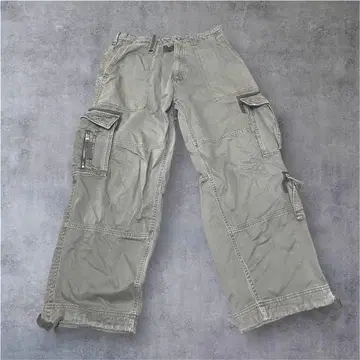 Abercrombie & Fitch 그레이 카고 팬츠 30W 30L