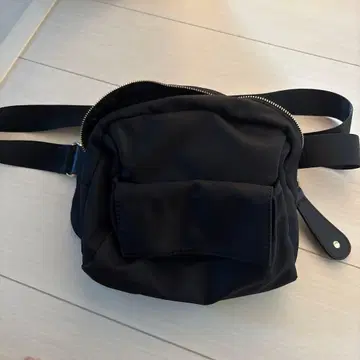 하아츄, 부즈루드 콜라보 숄더백