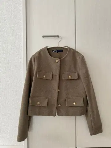 [ 가격 인하! ] ZARA 플랩 크롭 자켓