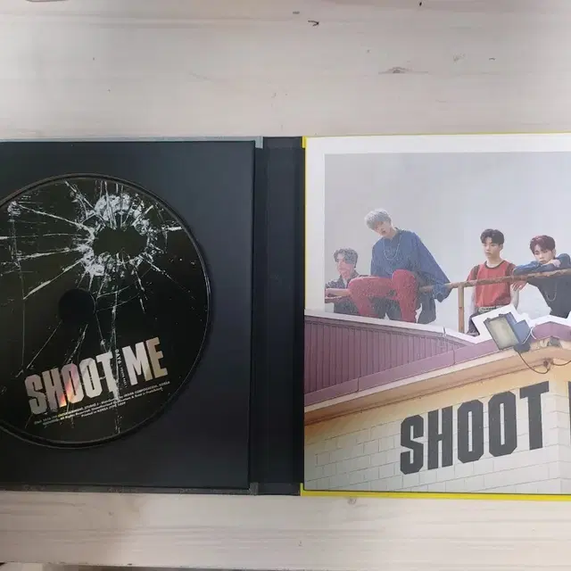 데이식스 (DAY6) Shoot Me 앨범 양도합니다.
