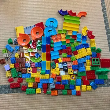 컬러풀한 플라스틱 블록 세트