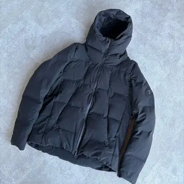 DESCENTE (데상트) MIZUSAWA DOWN JACKET