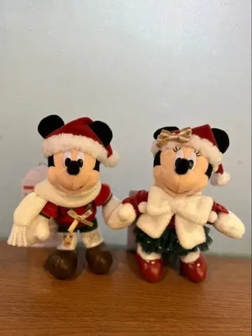 미키 미니 인형 배지 디즈니 크리스마스 2025