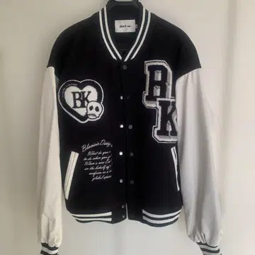 Black air/소매 절개 스컬 바시티 자켓/백 디자인/ L 사이즈/