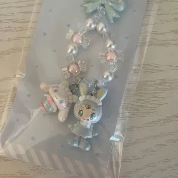 메조피아노 산리오 시나몬 롤 키링