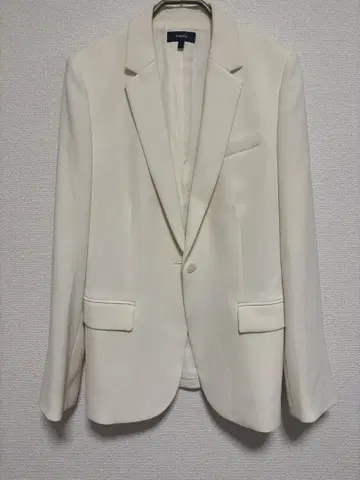 [새상품급] Theory 아이보리 테일러드 자켓