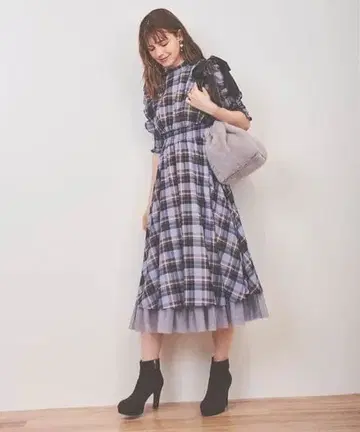 트란테안 손 드 모드 원피스