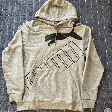 PUMA 그레이 후드티와 스웨트 팬츠 세트