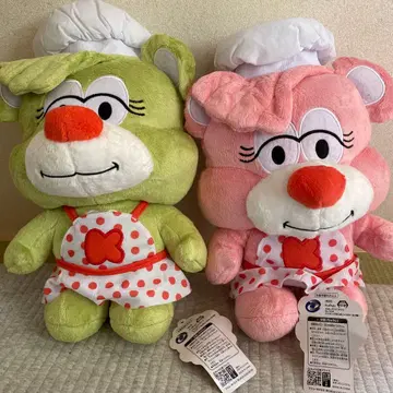 셰프 모자를 쓴 곰 봉제 인형