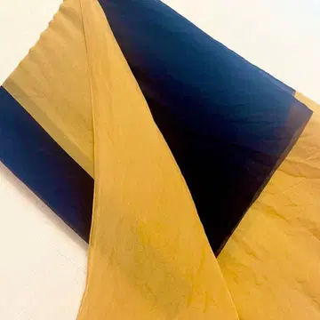 새상품급 블랙 x 머스타드 바이컬러 비침 대형 스카프