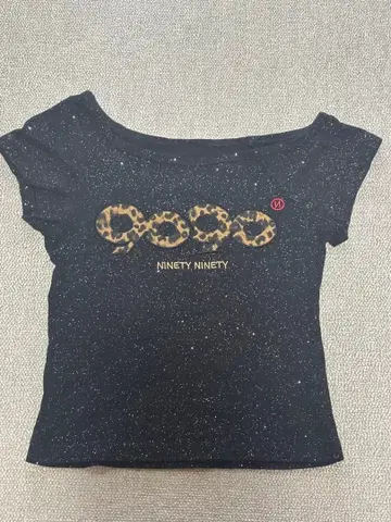 9090girl OG Logo Off Shoulder Glitter