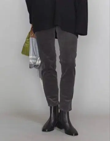 새상품 코듀로이 스키니 팬츠