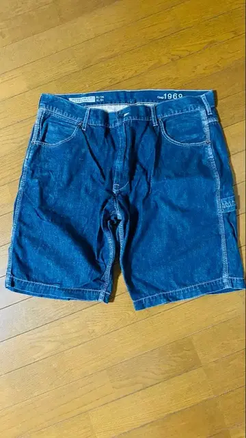 다크 데님 XL 레귤러 핏 숏팬츠