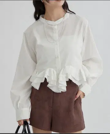 mystic 웨이브 프릴 셔츠 화이트