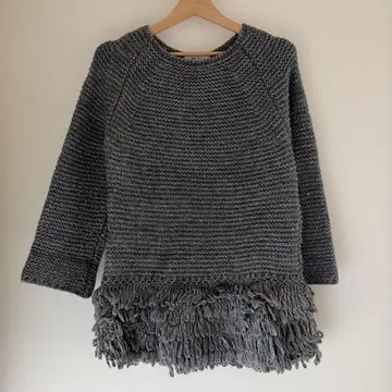 Mila owen 루프 니트