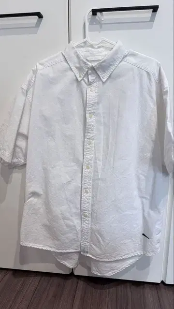 DESCENDANT 반팔 셔츠 화이트