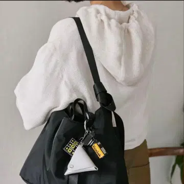 이아 파피요네 조절 토트백 가로형