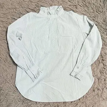 BEARDSLEY 비어즐리 스트라이프 하이넥 셔츠 그린