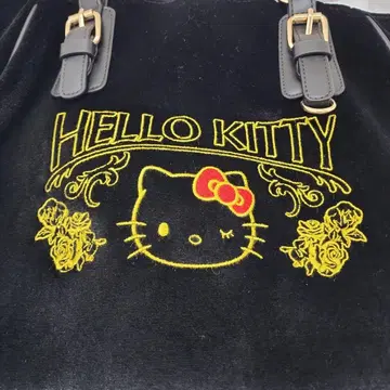 [ 초 메루카리 시 ] HELLO KITTY 벨로아 핸드백