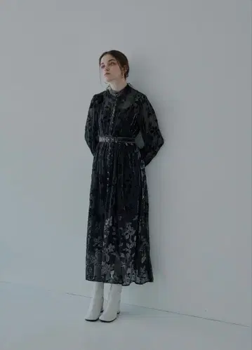 STUDIOUS 별주 UNDRESSED LUNA OPAL DRESS